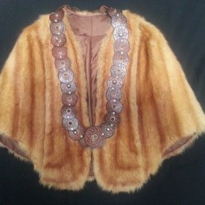 FUR CAPE